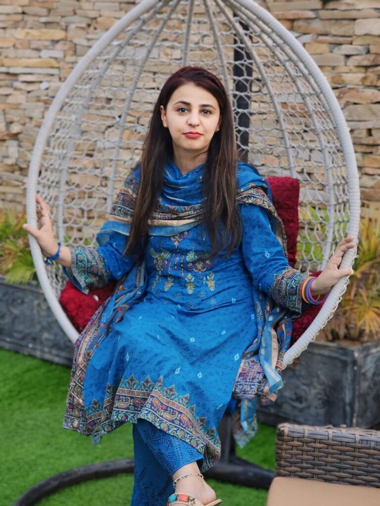 Samar Sajjad About Me For The Decor Dash