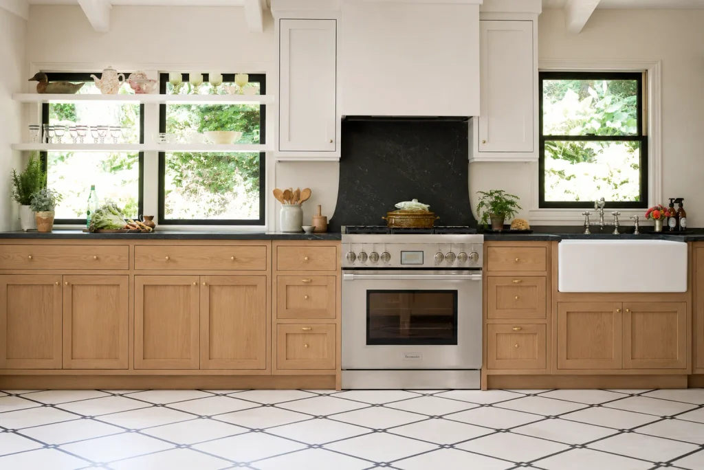 Bright Modern Kitchen